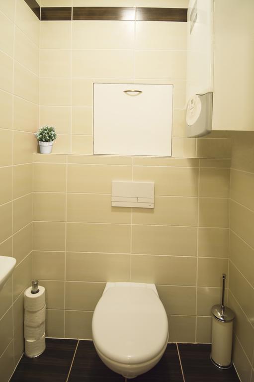Apartment Za Poricskou Branou Prague Exterior photo